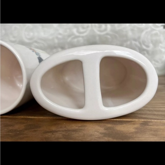 Rae Dunn Artisan Collection 3 Vanity Pieces Stuff & Brushes EUC Floral Holders - Picture 12 of 14